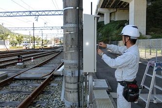 駅の電源板の改修工事